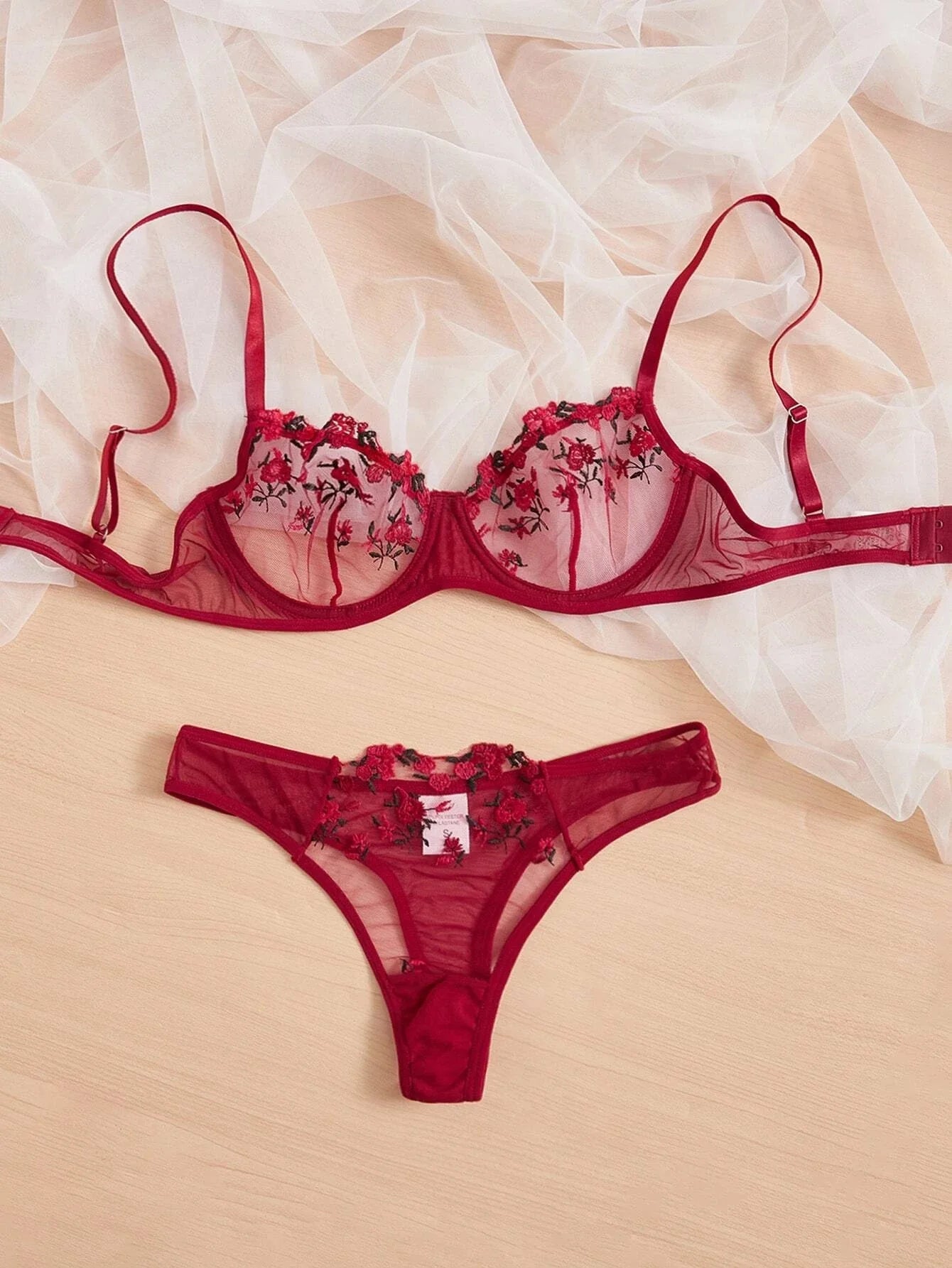 Women Floral Embroidory Set