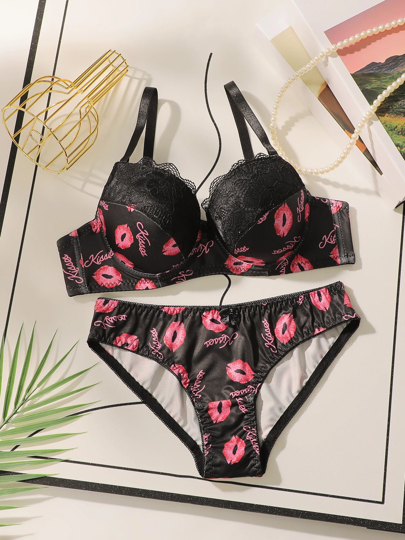 High Quality Printed Patchwork Lace Sexy Lingerie Set  Women's Push Up Bras With Steel Ring Underwear