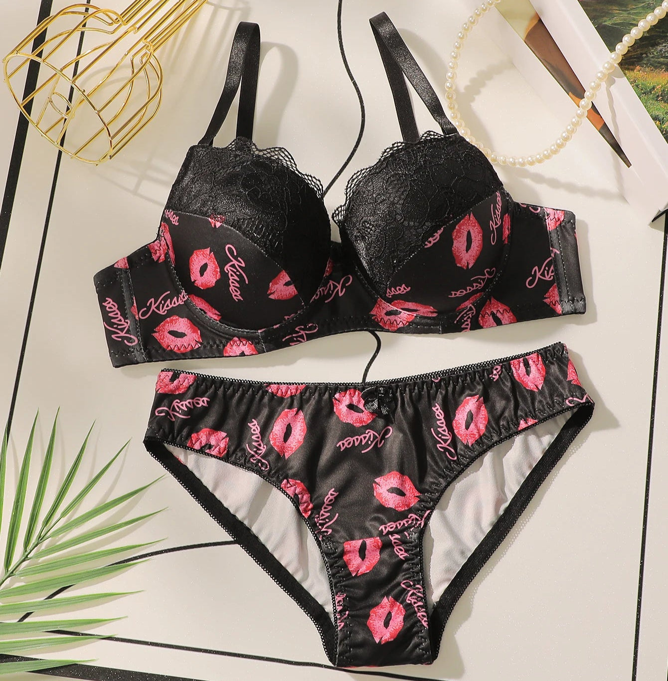 High Quality Printed Patchwork Lace Sexy Lingerie Set  Women's Push Up Bras With Steel Ring Underwear